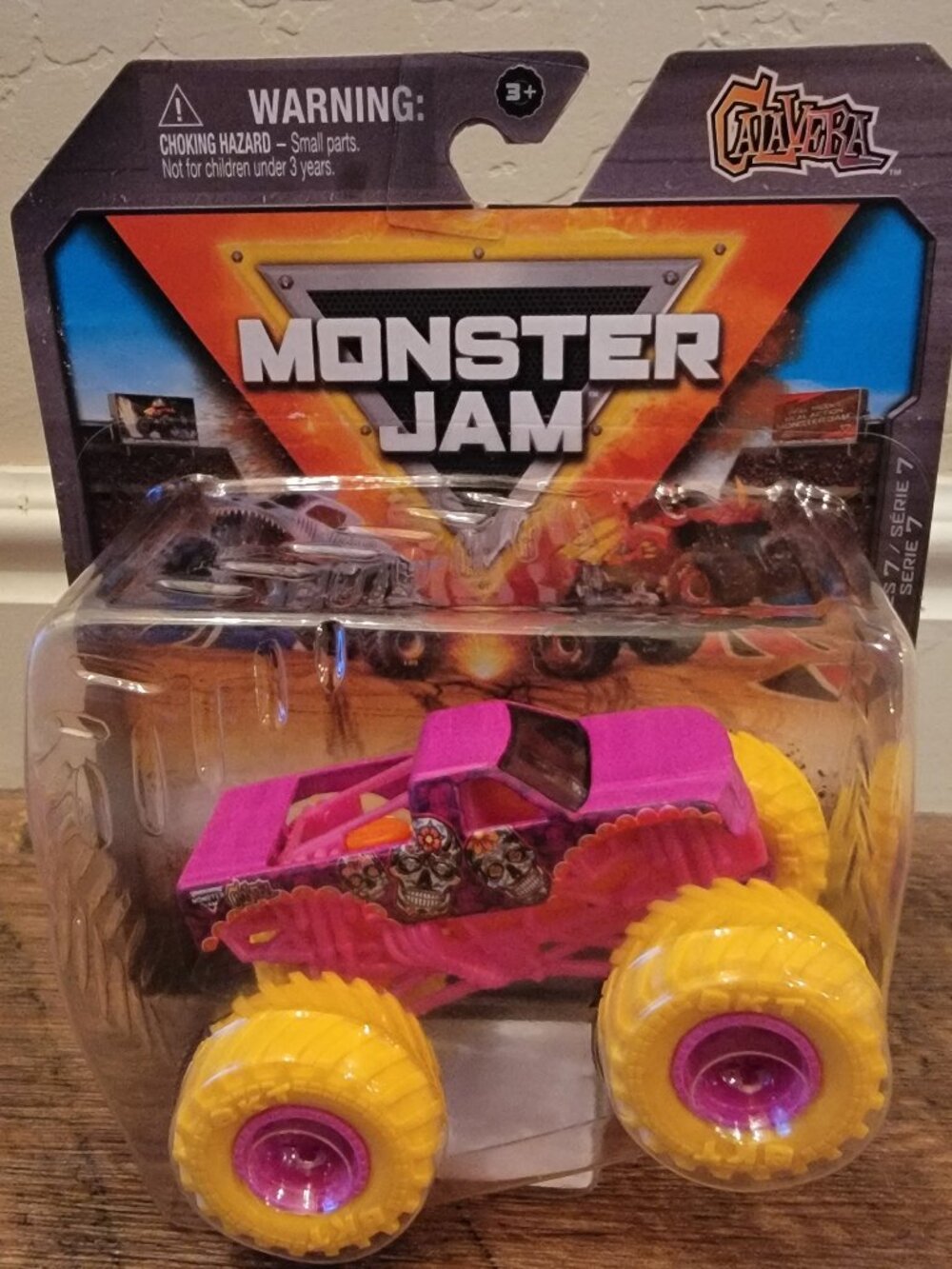 Monster Jam Truck Calavera 1/64 Scale Series 7